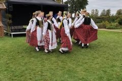 71116662_1373040996176589_1119733467676934144_n